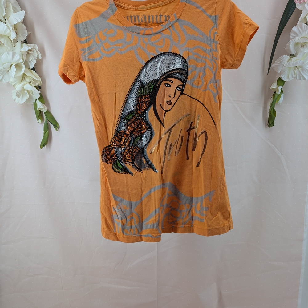 Women's Short-Sleeve Graphic Tee in Orange with Embellished Design